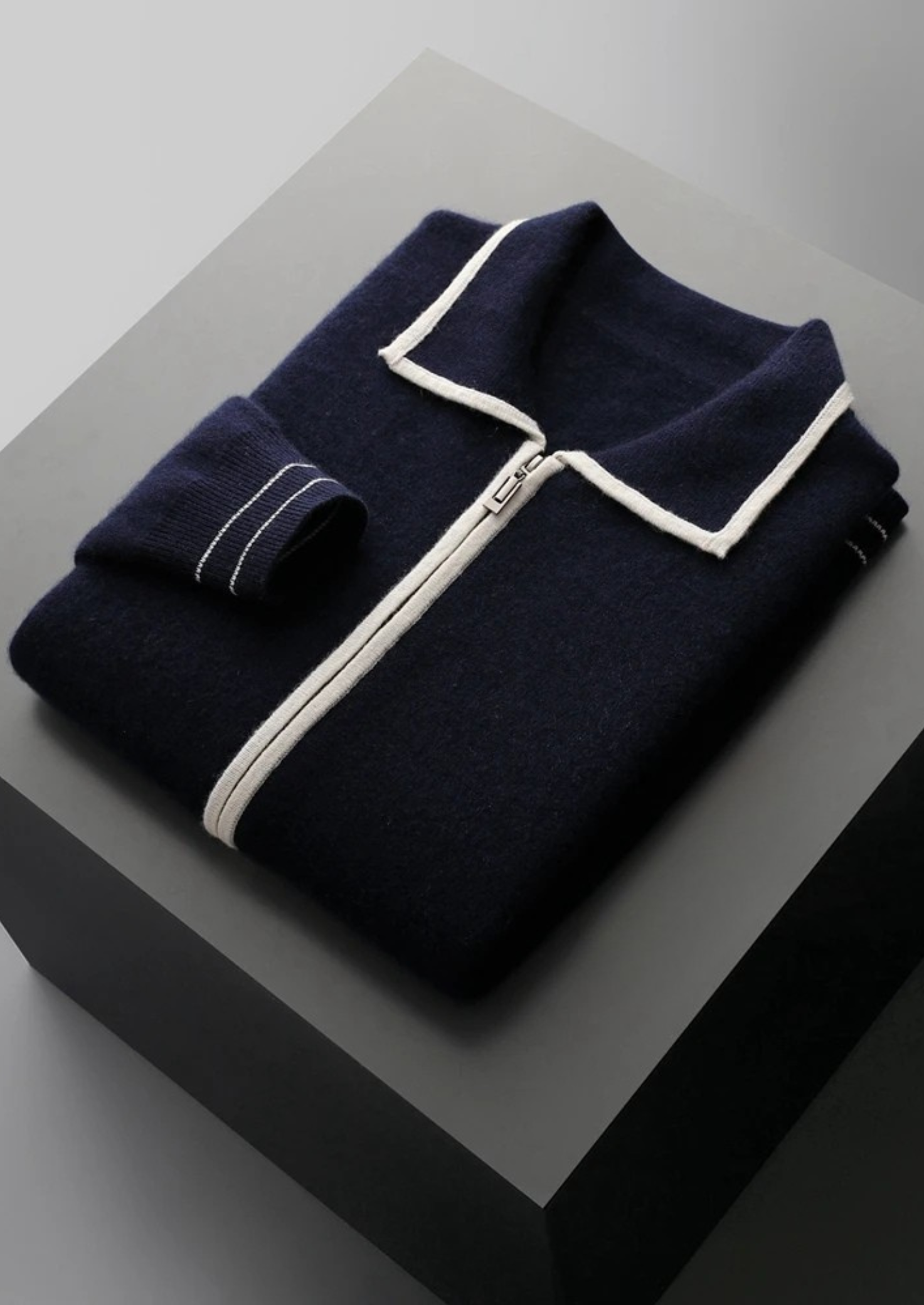 PURE EXTRA-FINE MERINO WOOL TWO-TONE POLO CARDIGAN
