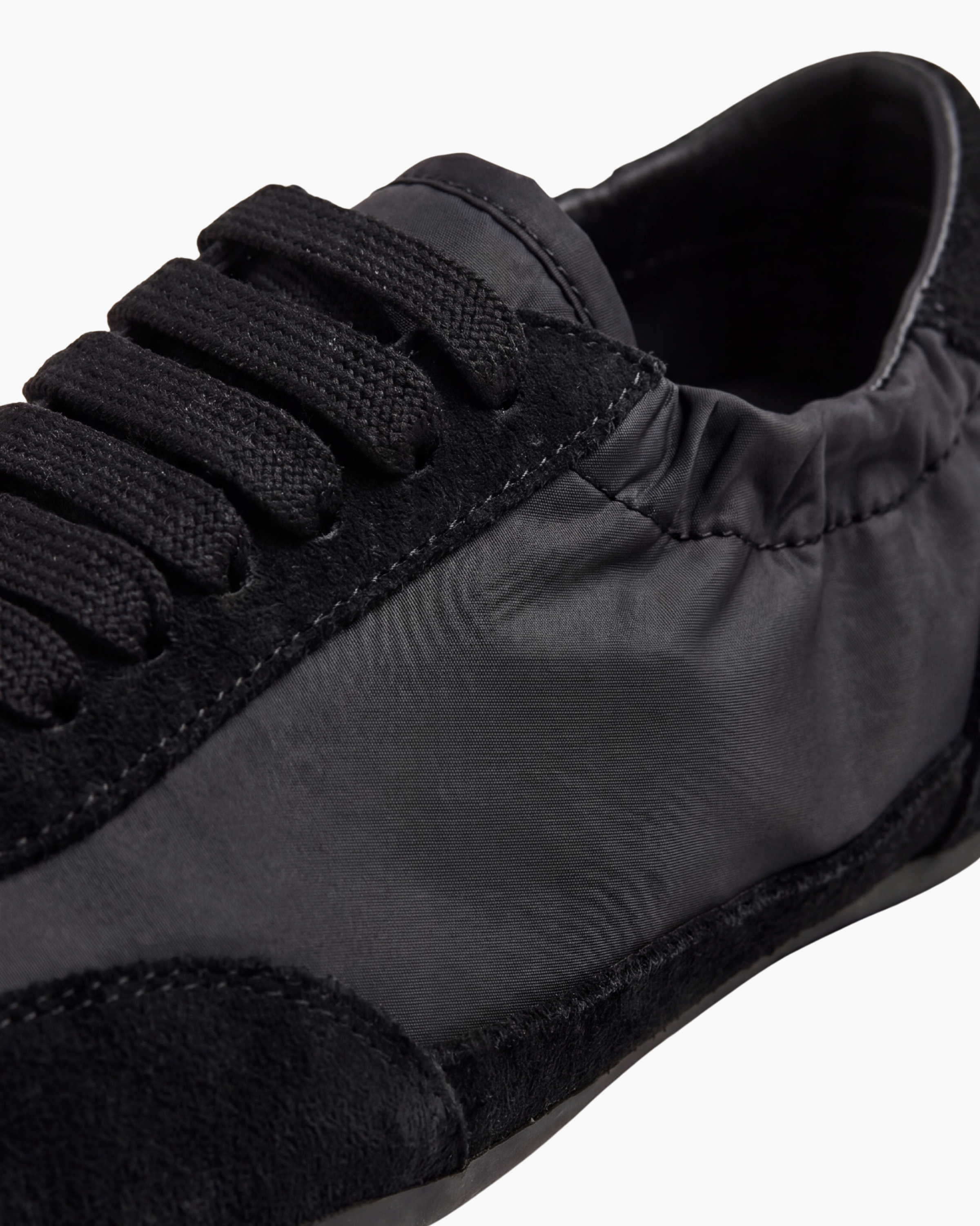 AVERNA CITY SNEAKER - BLACK