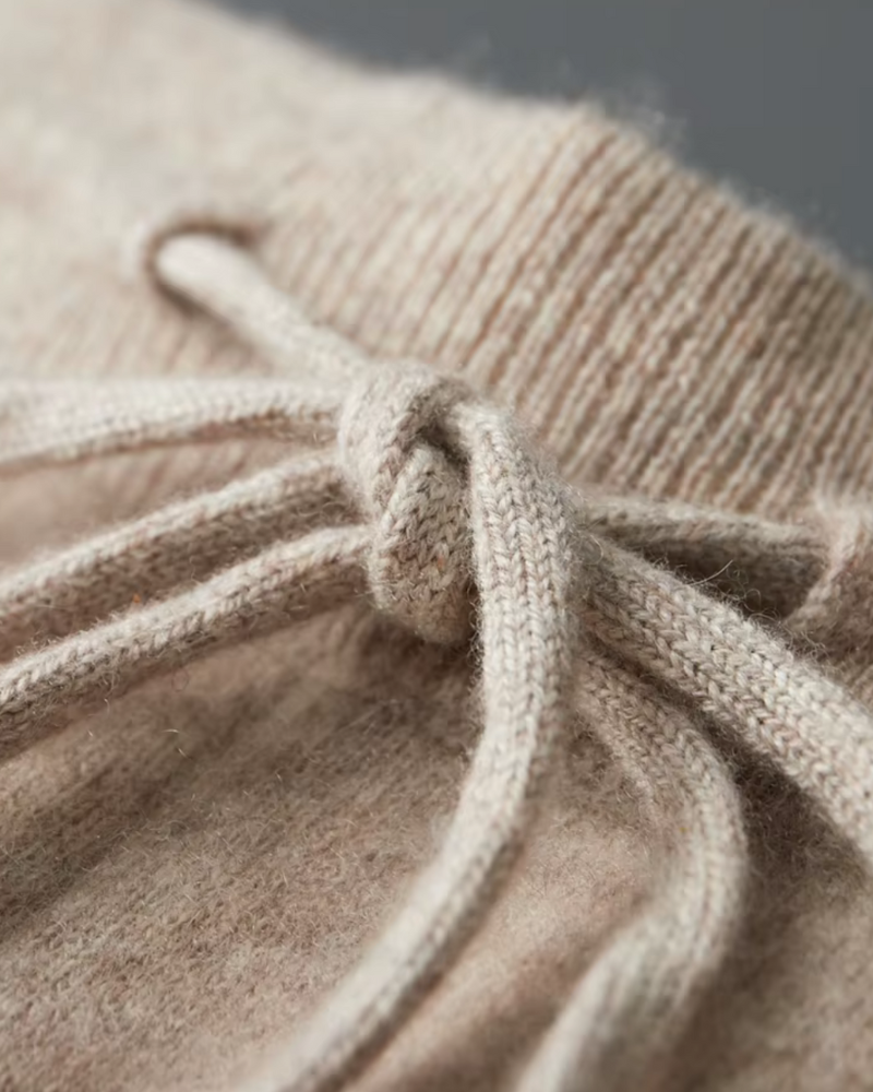 CASHMERE STRAIGHT TROUSERS